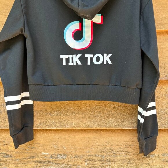 TikTok Logo Black Hoodie Cropped Cute Cozy Size M - Picture 11 of 12